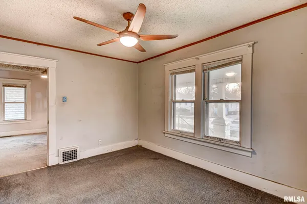 $65,000 | 408 South Cherokee Street, Taylorville, IL 62568