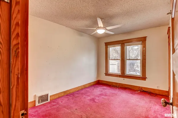 $65,000 | 408 South Cherokee Street, Taylorville, IL 62568