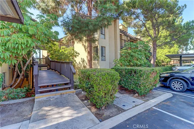 $585,000 | 25541 Indian Hill Lane, Unit O, Laguna Hills, CA 92653