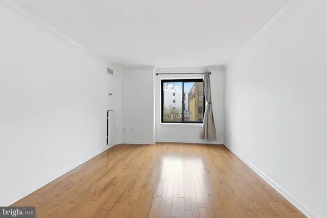 $2,150 | 2111 Wisconsin Avenue Northwest, Unit 514, Washington, DC 20007