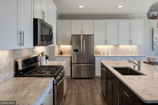 $2,795 | 18486 60th Place North, Plymouth, MN 55446