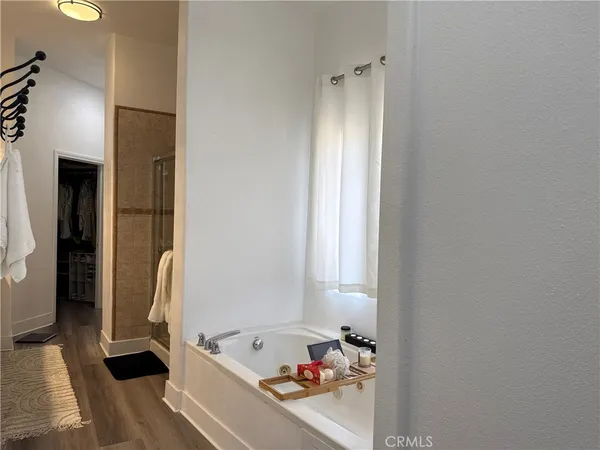 $815,000 | 13975 Barker Road, Apple Valley, CA 92307