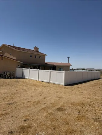 $815,000 | 13975 Barker Road, Apple Valley, CA 92307