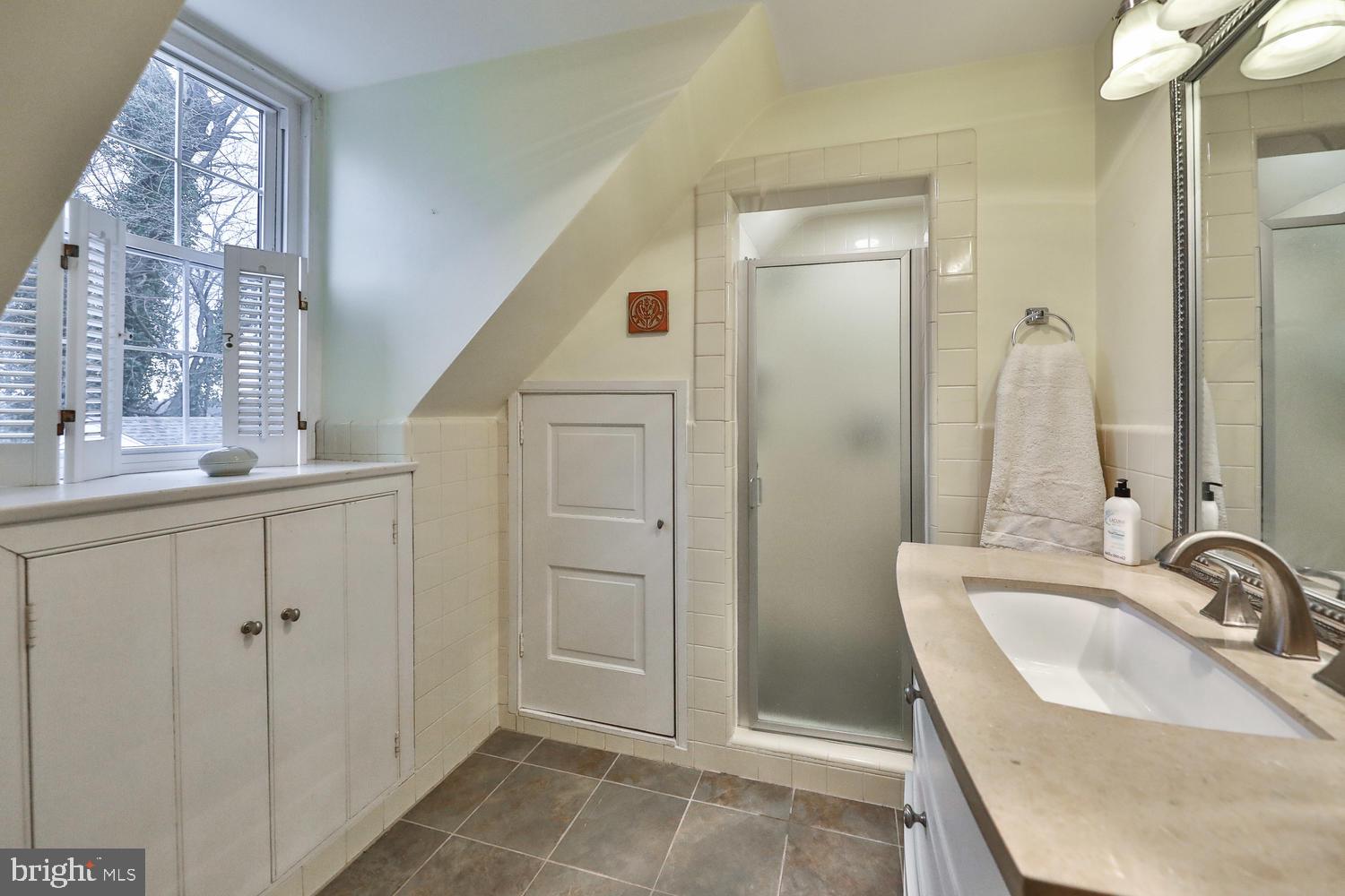 715 Sunset Road Glenside, PA 19038 - Photo 23 of 35 master bath