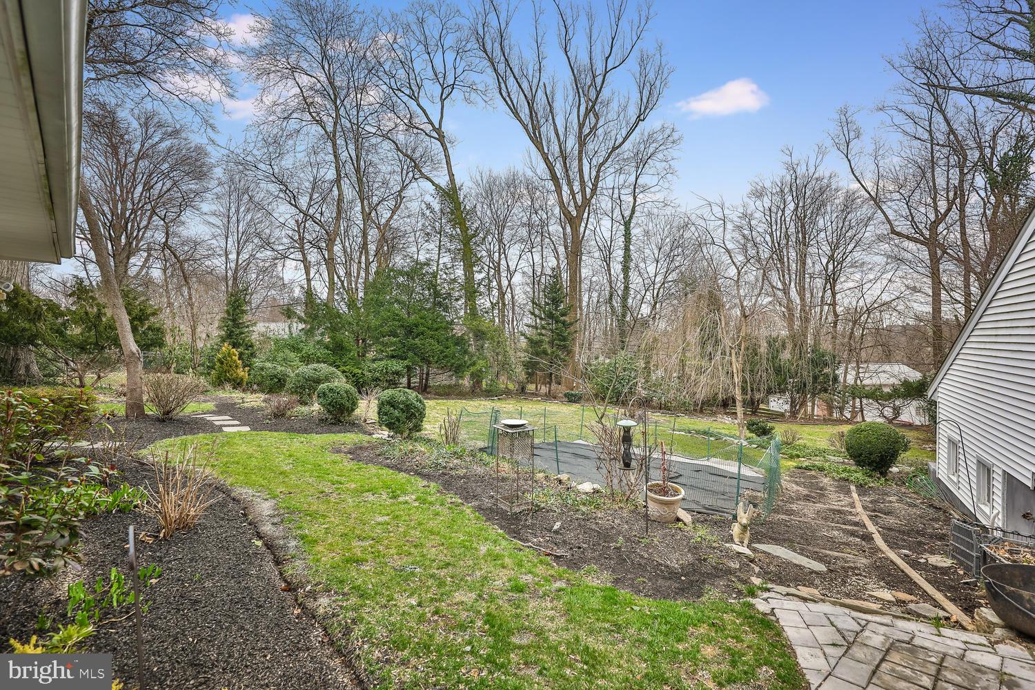 715 Sunset Road Glenside, PA 19038 - Photo 31 of 35 rear yard