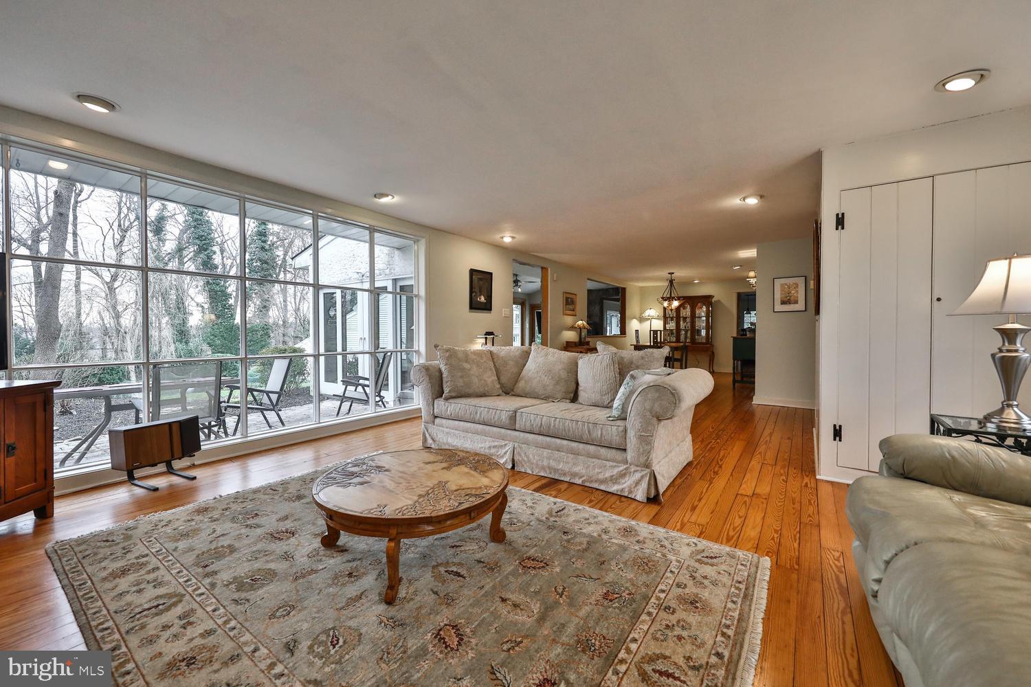 715 Sunset Road Glenside, PA 19038 - Photo 8 of 35 living room