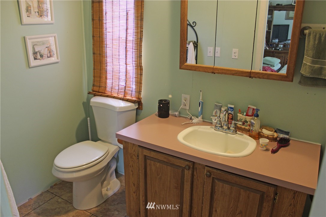 8328 180th Way Southwest Rochester, WA 98579 - Photo 15 of 38