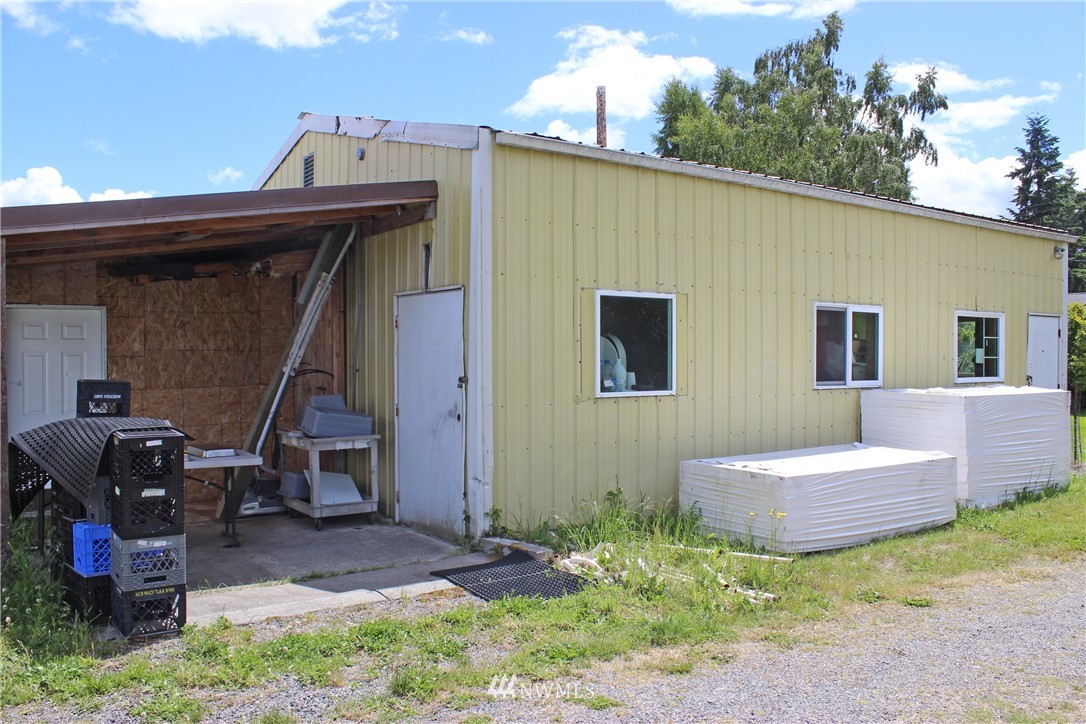 8328 180th Way Southwest Rochester, WA 98579 - Photo 32 of 38