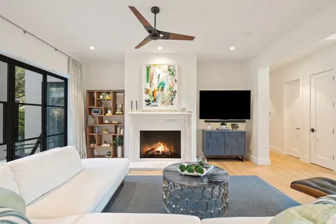 $3,295,000 | 2300 Barton Creek Boulevard, Unit 4, Austin, TX 78735