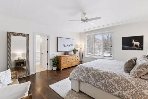 $1,095,000 | 7011 Highover Drive, Chanhassen, MN 55317