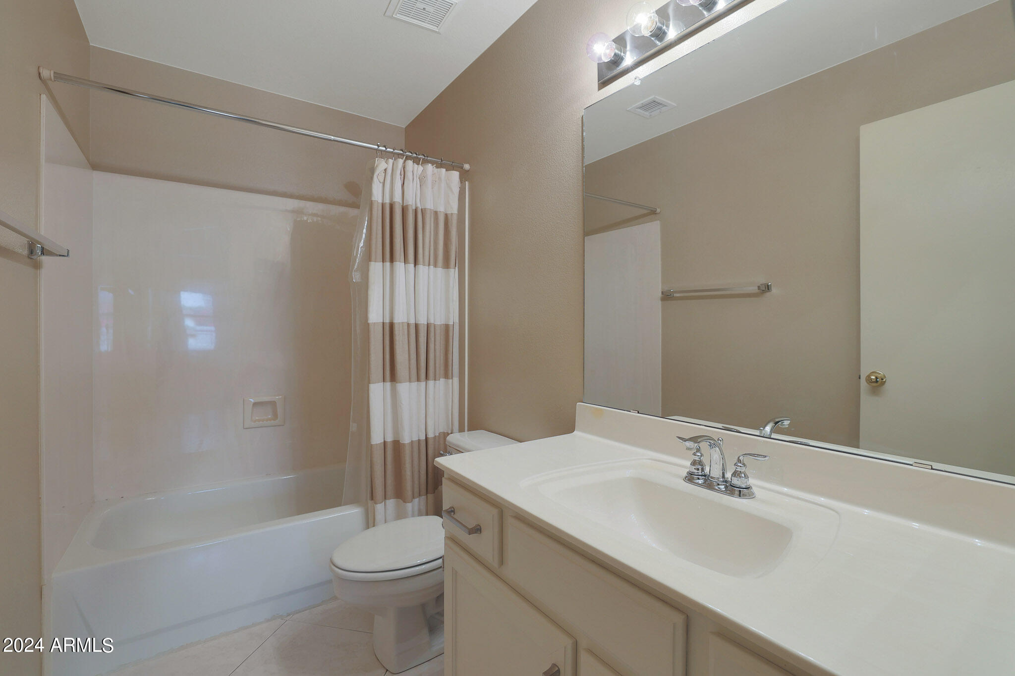 4357 East St John Road Phoenix, AZ 85032 - Photo 25 of 40 B (40)