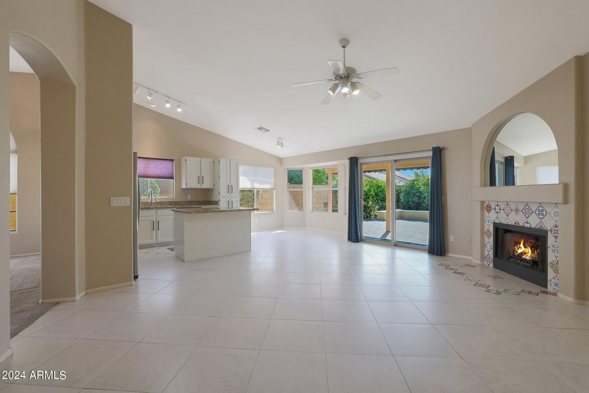 4357 East St John Road Phoenix, AZ 85032 - Photo 3 of 40 B (15)