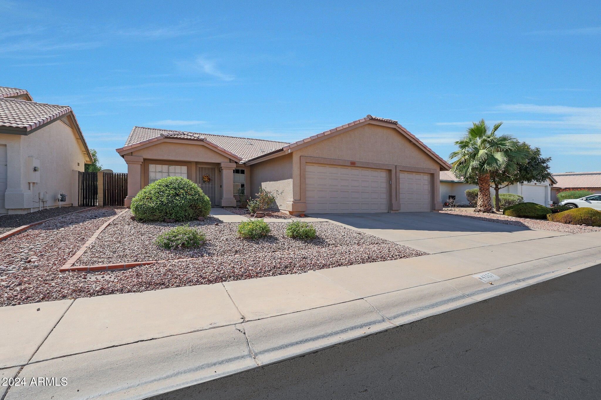 4357 East St John Road Phoenix, AZ 85032 - Photo 8 of 40 A (4)