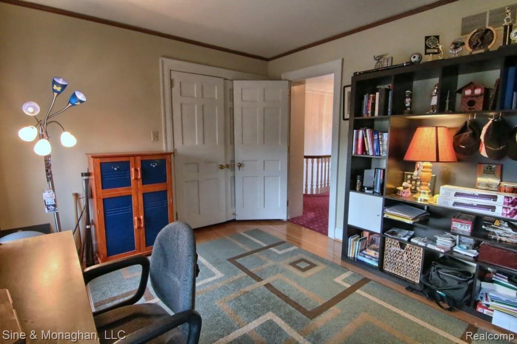 44 Hampton Road Grosse Pointe, MI 48236 - Photo 22 of 33 4th Bedroom 2nd View.jpg