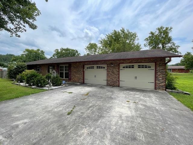 229 Caton Road Sevierville, TN 37862 - Photo 4 of 30 Gallery Image 4