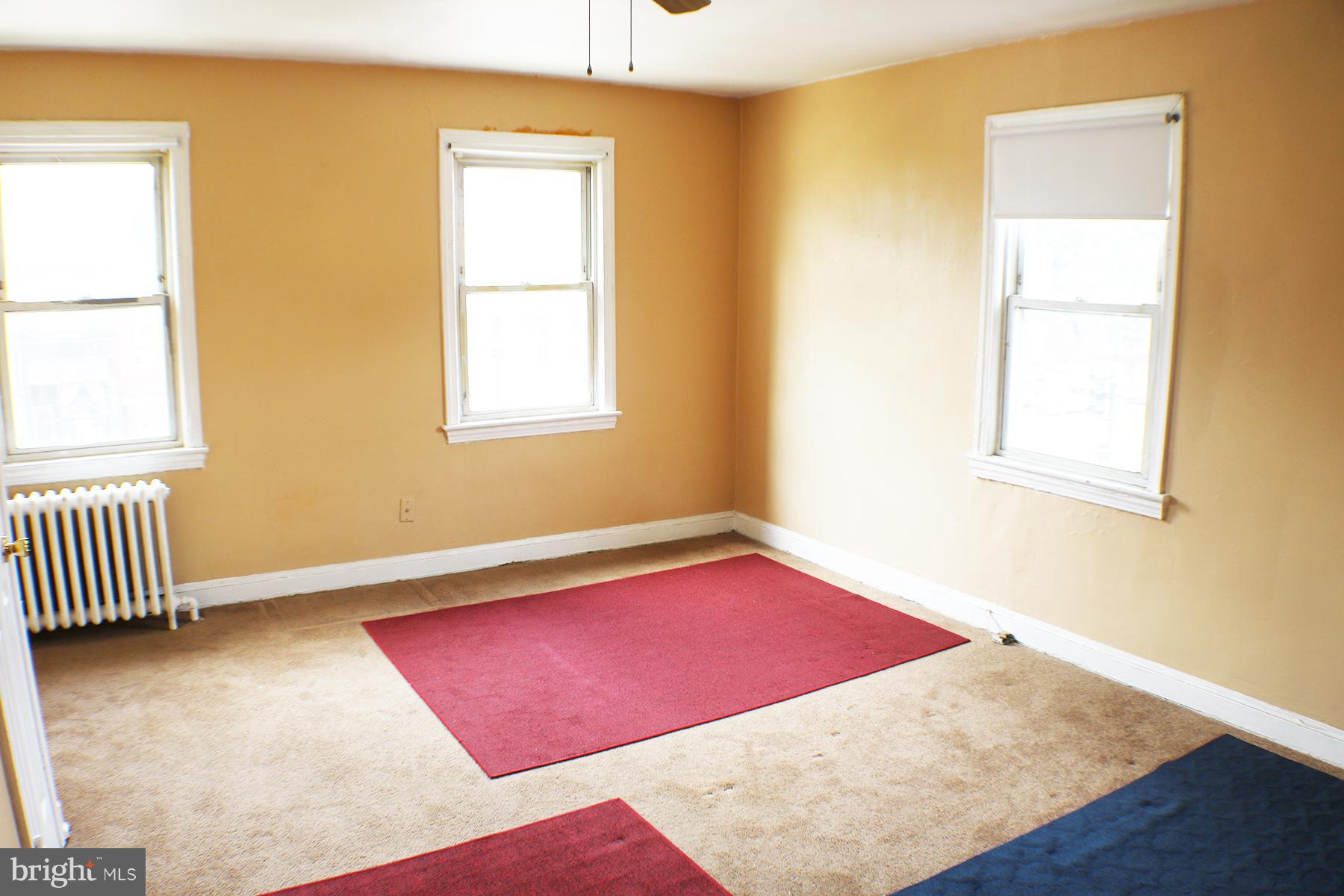 1800 Benning Road Northeast Washington, DC 20002 - Photo 4 of 14 3rd Floor Living Room