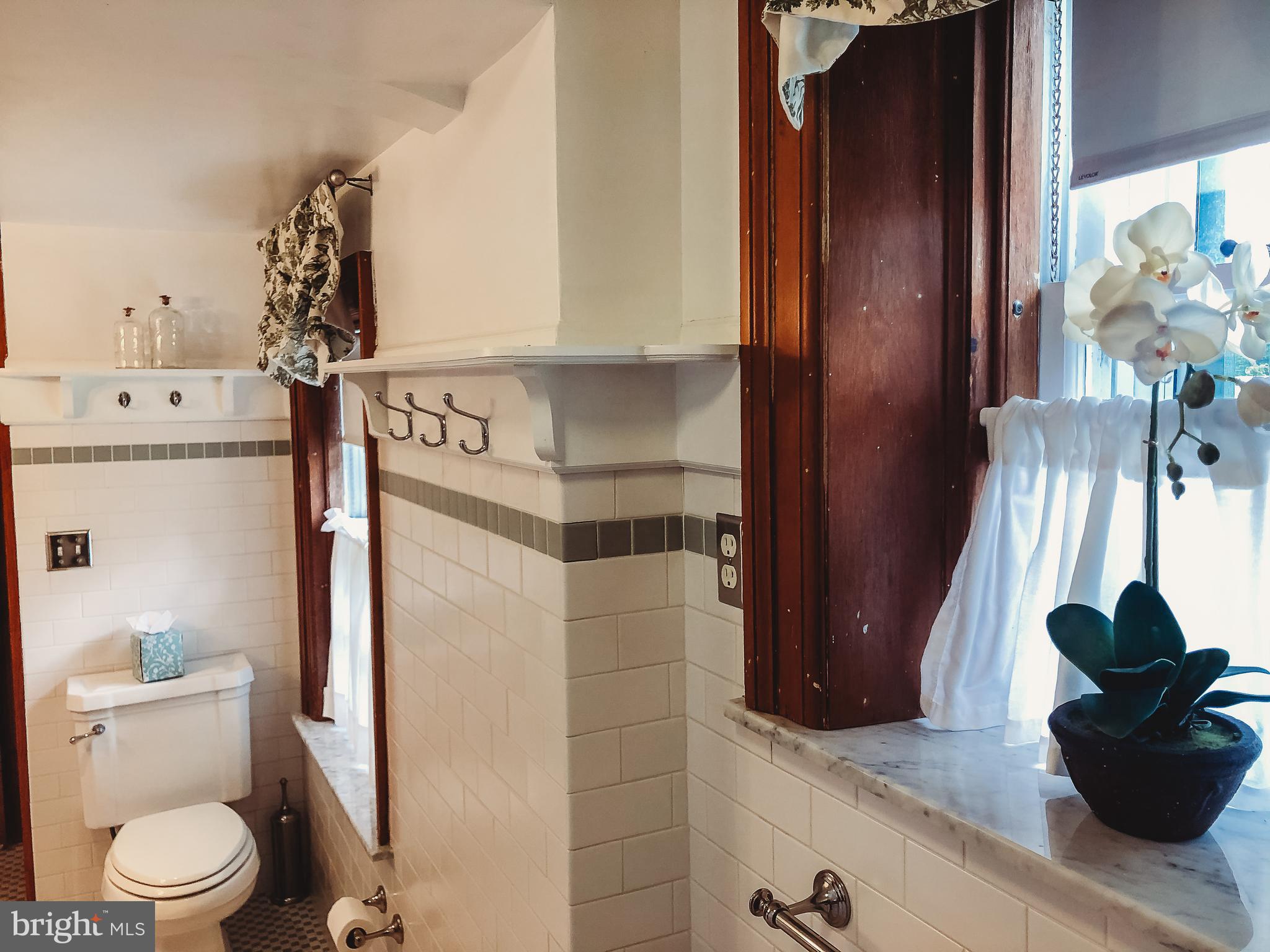 8 Eastern Boulevard York, PA 17402 - Photo 24 of 44 Tons of built in storage