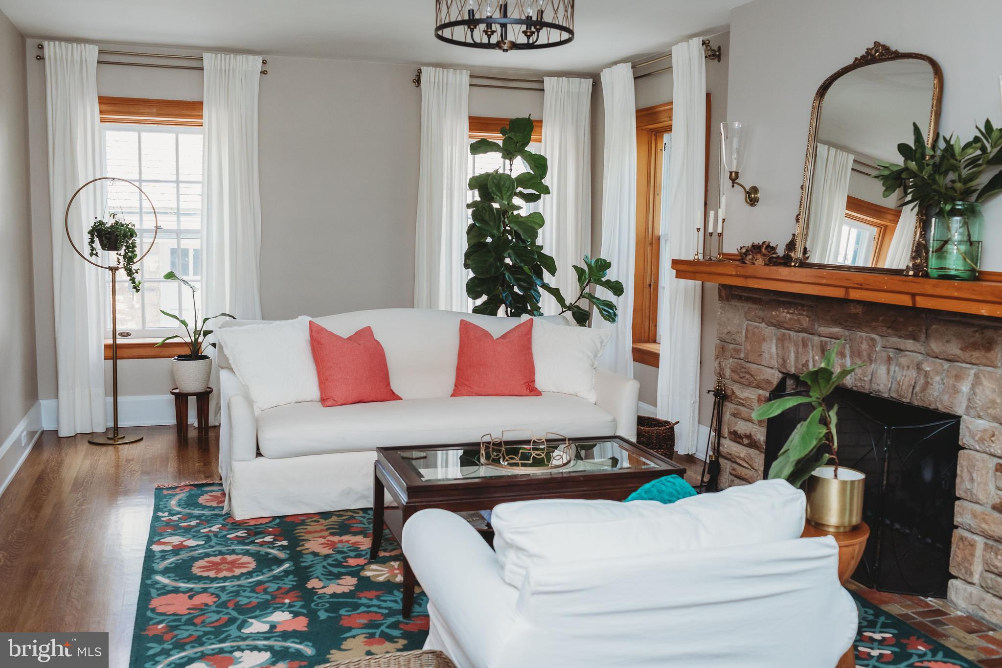 8 Eastern Boulevard York, PA 17402 - Photo 25 of 44 Impressive , Open Living Room
