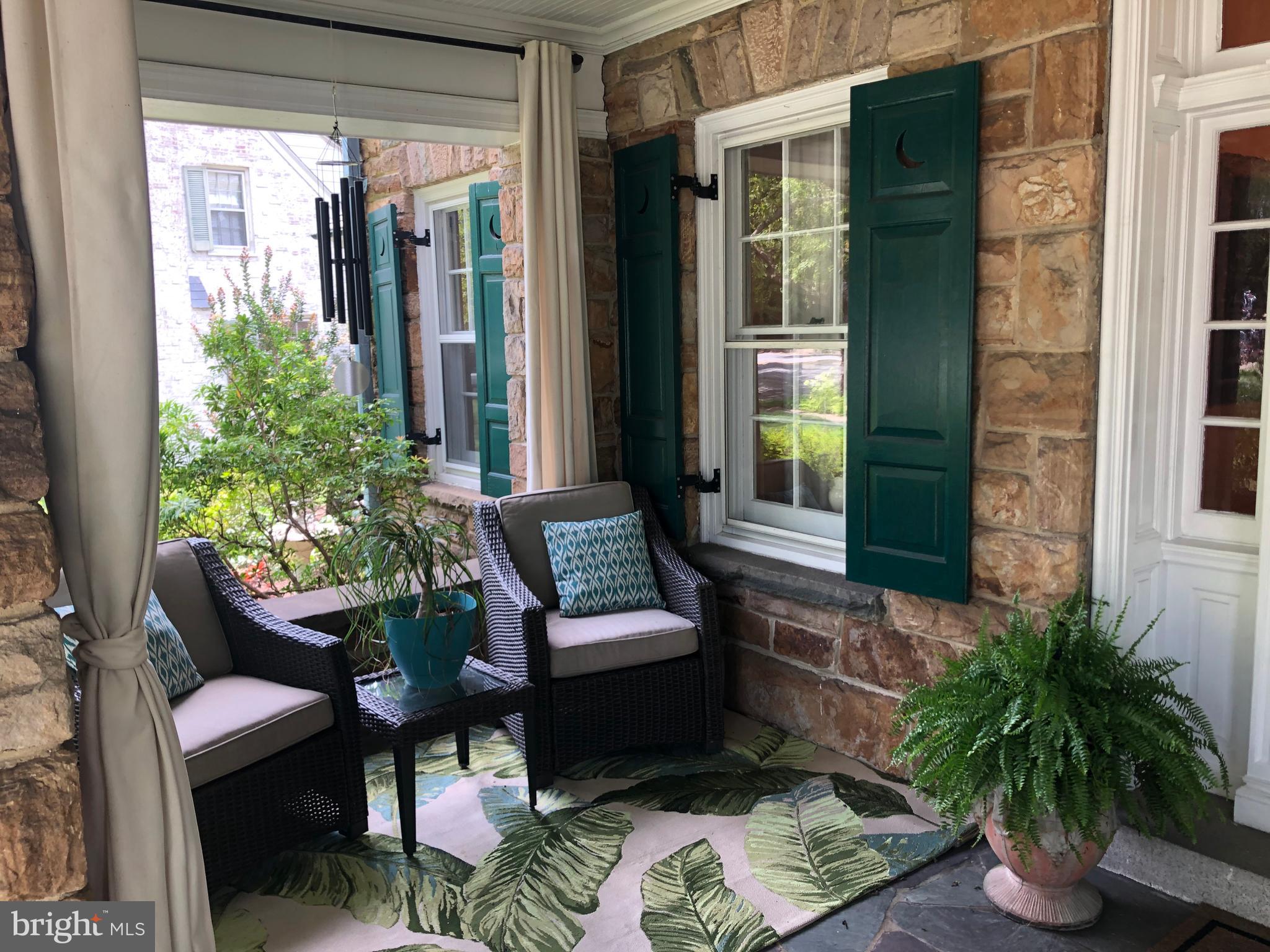 8 Eastern Boulevard York, PA 17402 - Photo 4 of 44