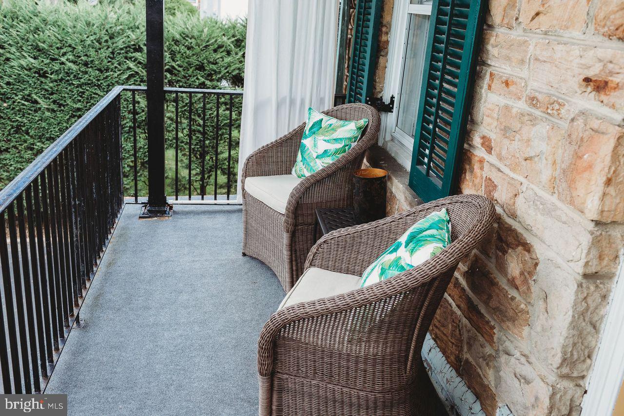 8 Eastern Boulevard York, PA 17402 - Photo 39 of 44 ...outdoor balcony!