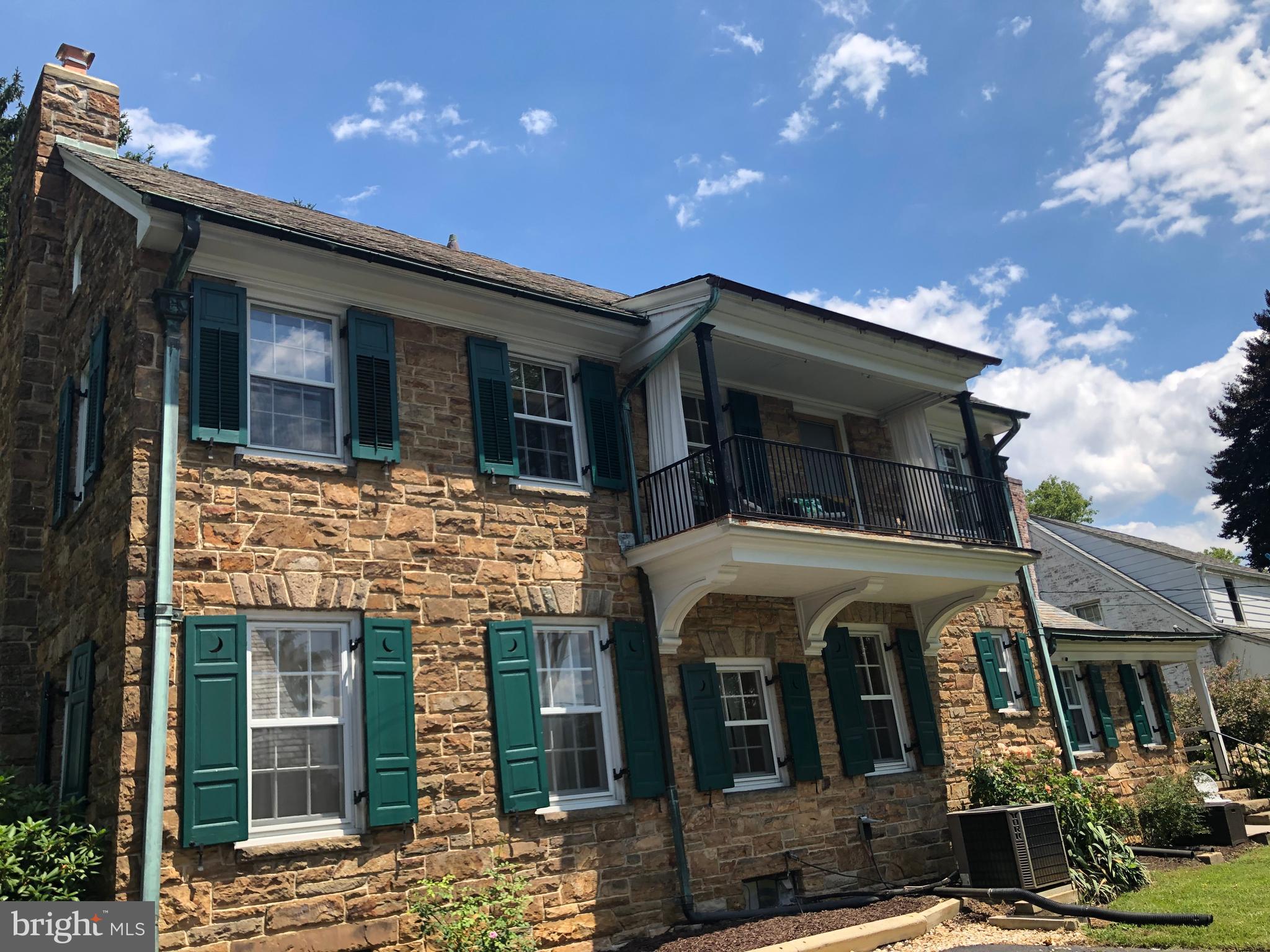 8 Eastern Boulevard York, PA 17402 - Photo 6 of 44 View of the back of the Home, along w/balcony