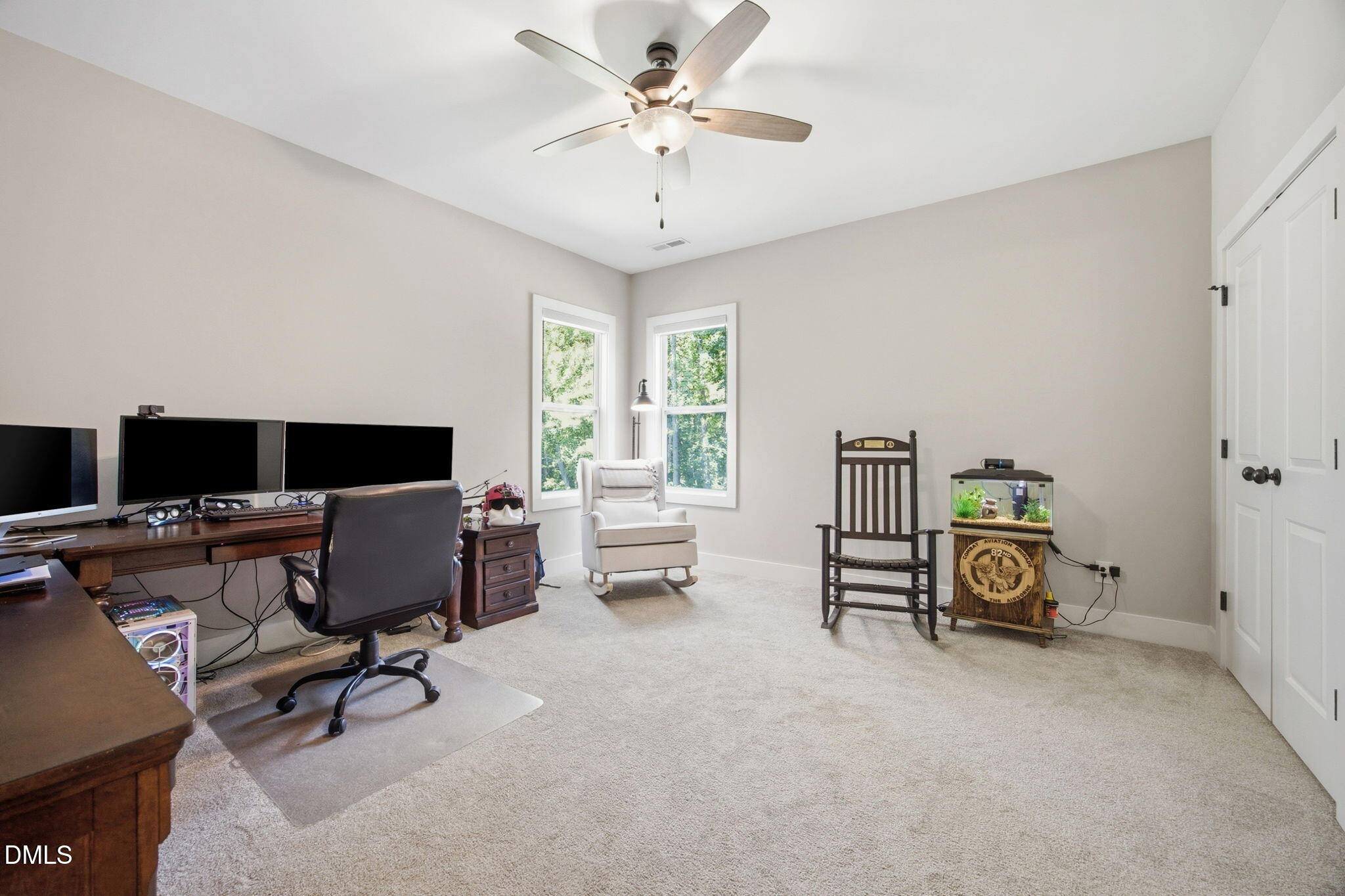 3511 Bruce Garner Road Wake Forest, NC 27587 - Photo 31 of 56 a livingroom with workspace and a window