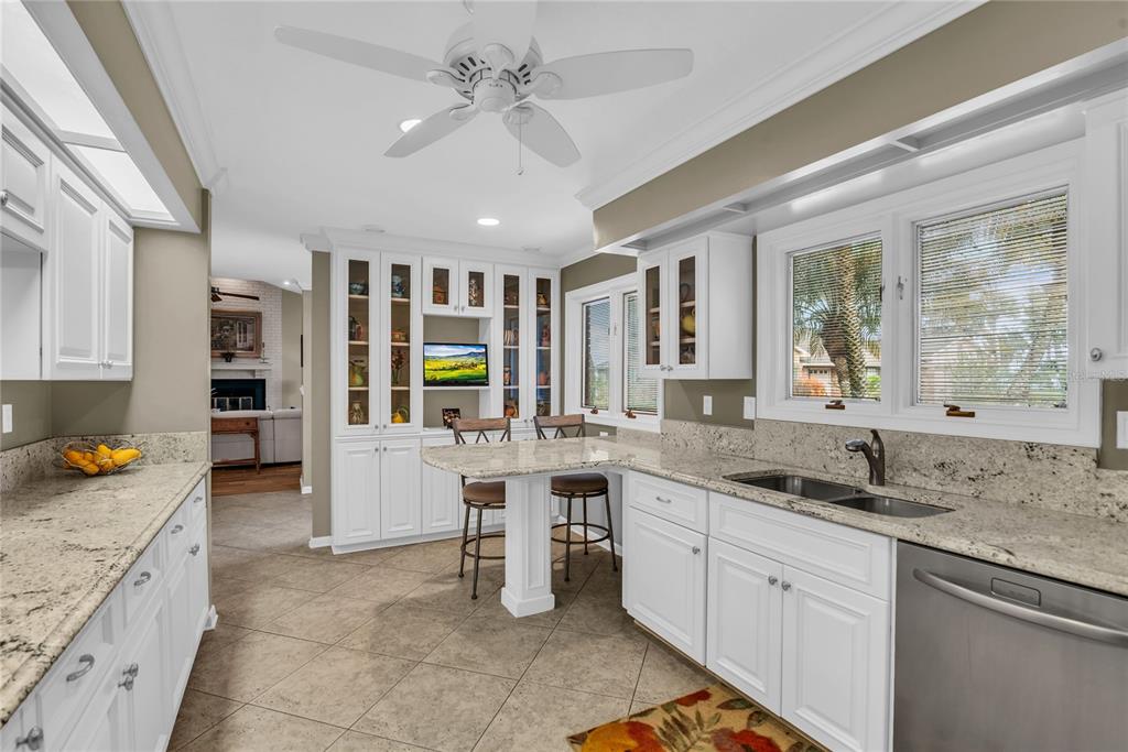 104 Acacia Point Yalaha, FL 34797 - Photo 10 of 83