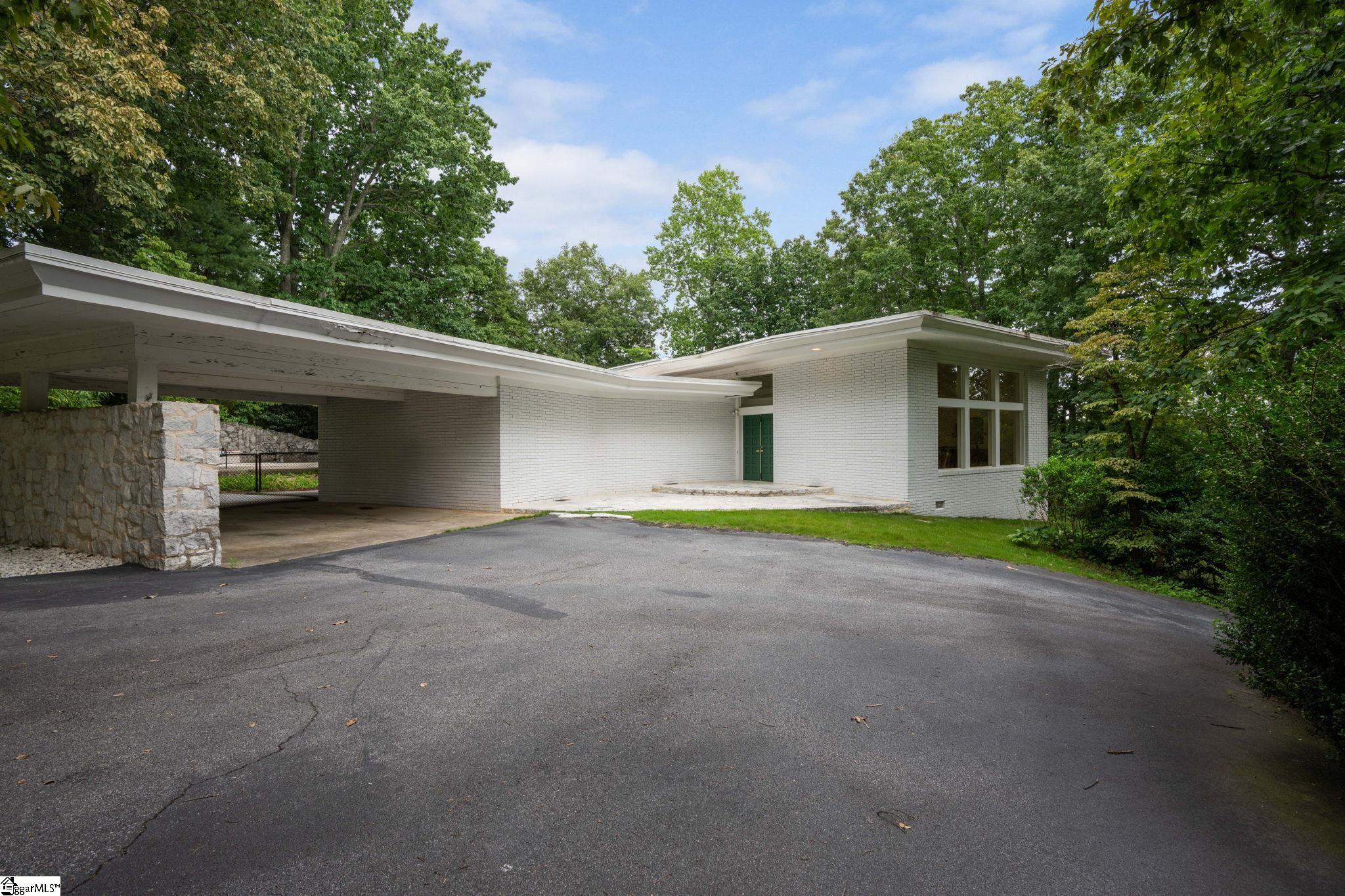 500 Old Altamont Road Greenville, SC 29609 - Photo 1 of 36