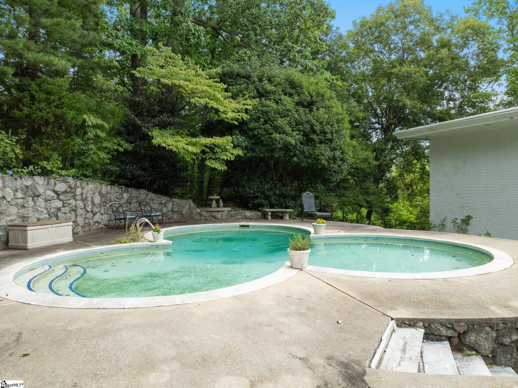 500 Old Altamont Road Greenville, SC 29609 - Photo 29 of 36