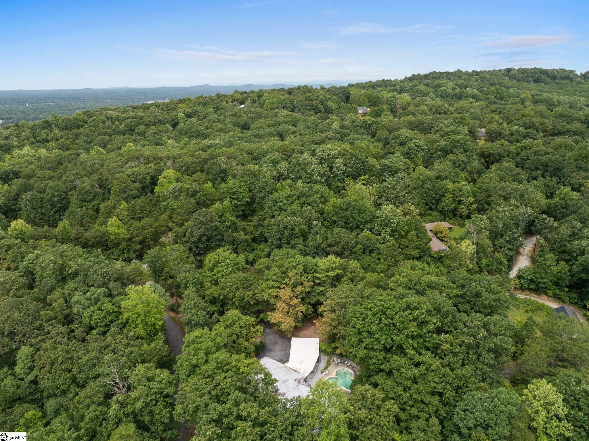 500 Old Altamont Road Greenville, SC 29609 - Photo 32 of 36