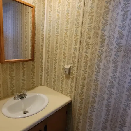 $99,900 | 5 Christian Street, Danville, NH 03819