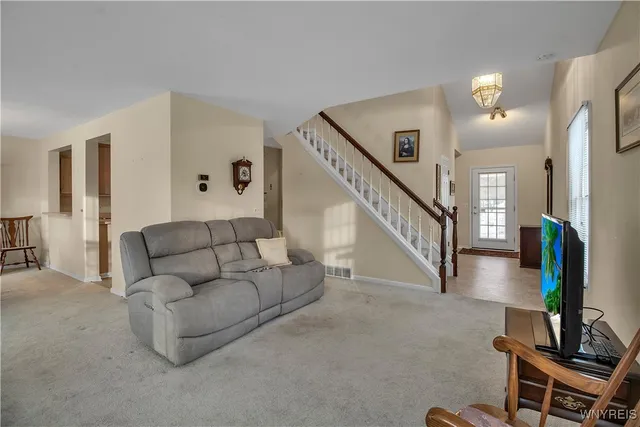 $309,900 | 701 Forest Edge Drive, Amherst, NY 14051