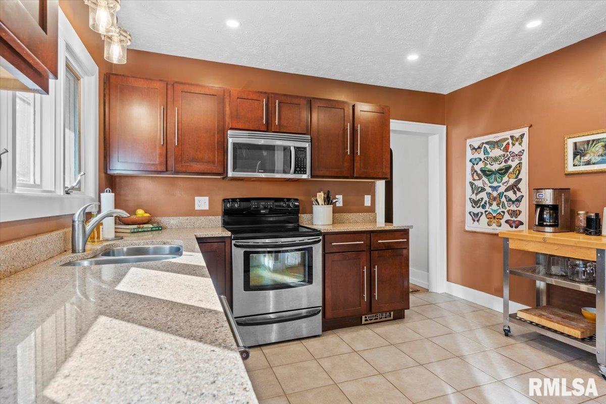 2104 South 4th Street Springfield, IL 62703 - Photo 14 of 38
