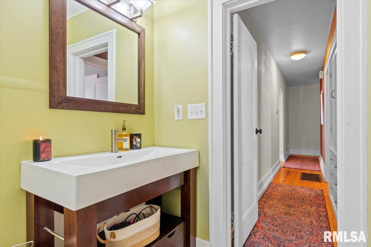 2104 South 4th Street Springfield, IL 62703 - Photo 18 of 38