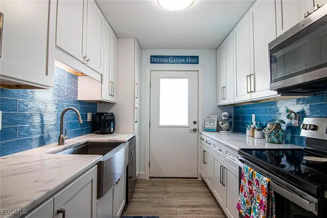 $239,000 | 708 Victoria Drive, Unit 203, Cape Coral, FL 33904