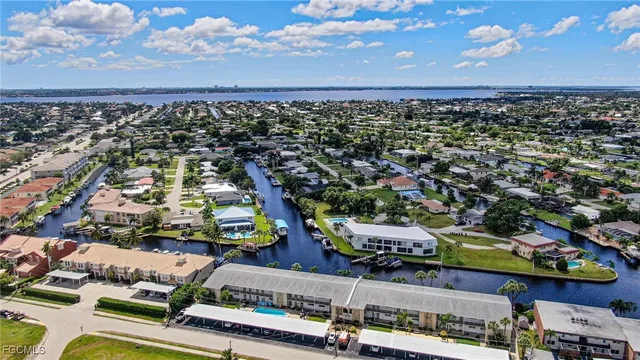 $239,000 | 708 Victoria Drive, Unit 203, Cape Coral, FL 33904