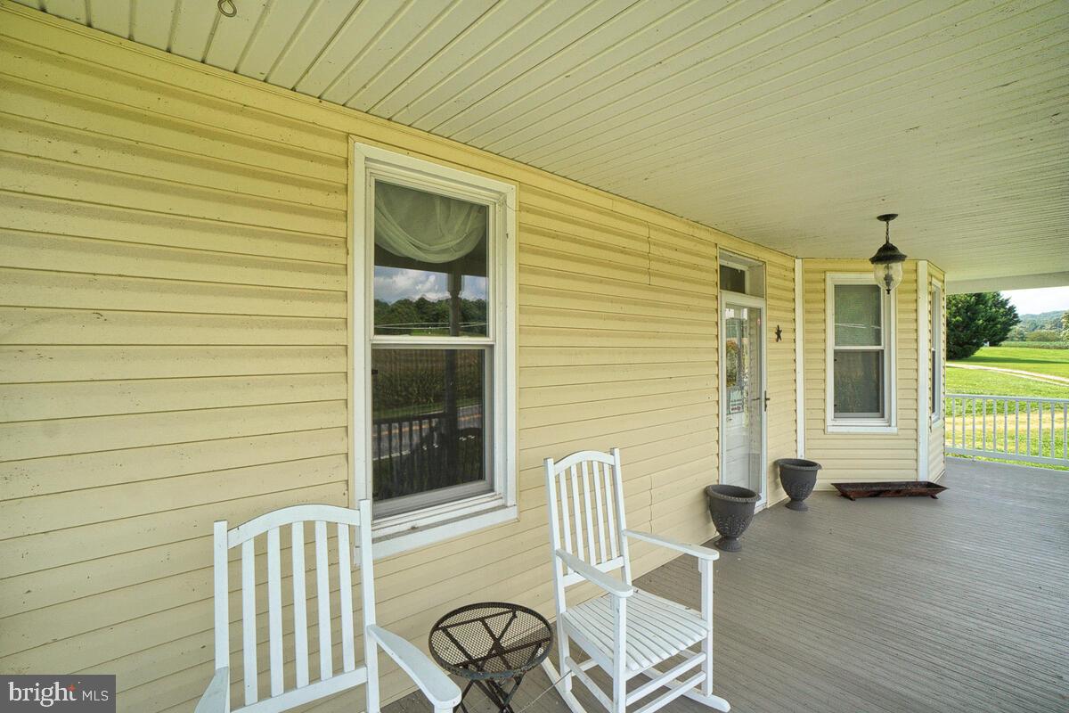 6343 Mt Phillip Road Frederick, MD 21703 - Photo 3 of 67