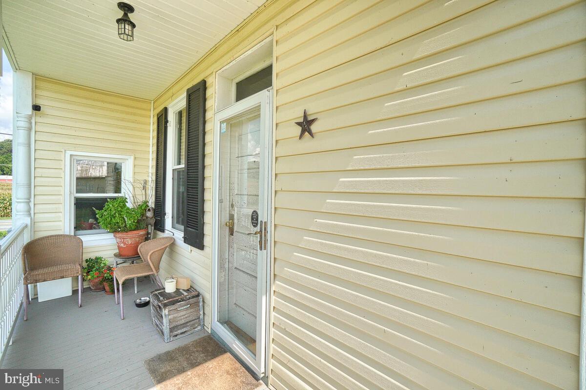 6343 Mt Phillip Road Frederick, MD 21703 - Photo 4 of 67