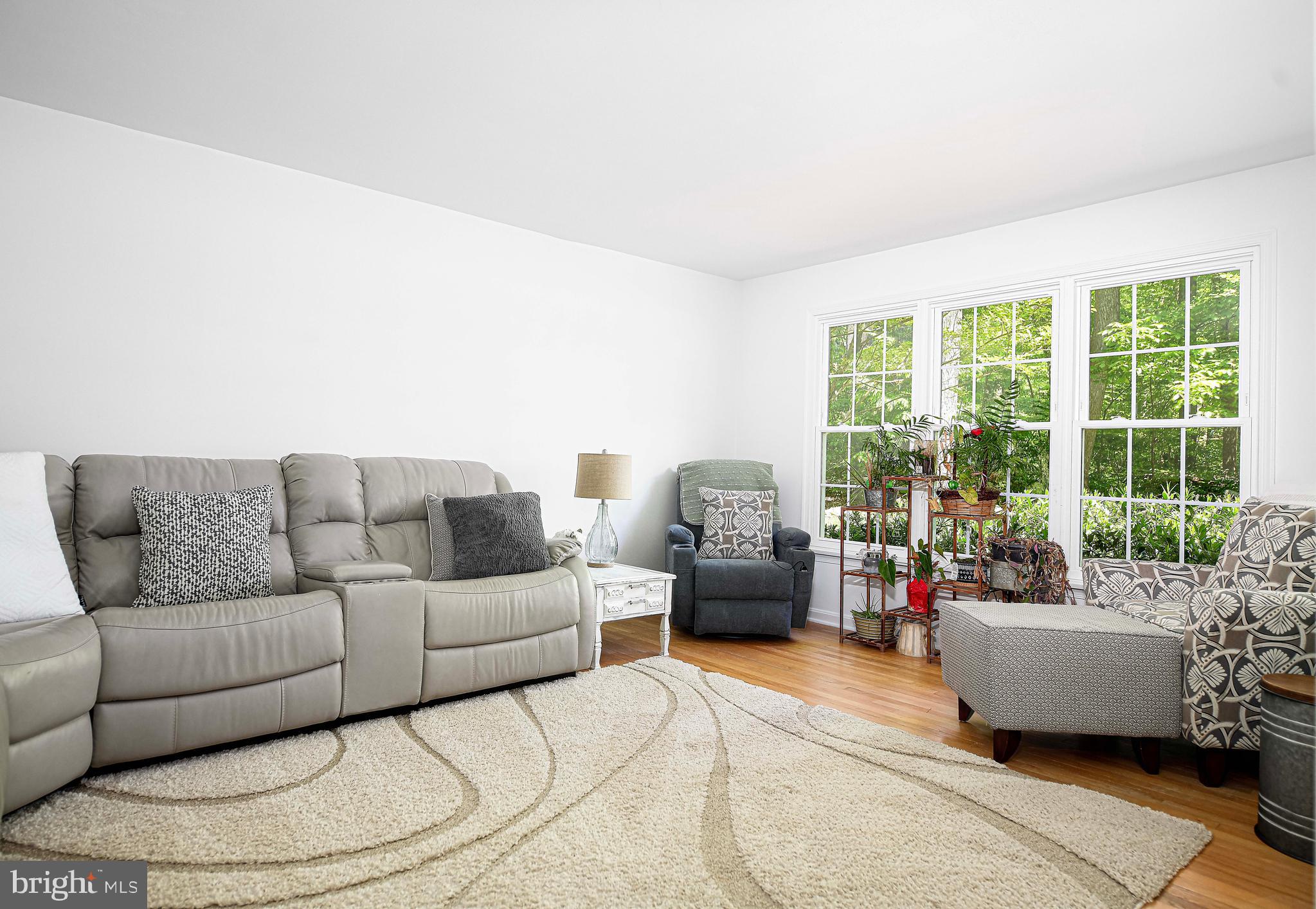 17200 Wesley Chapel Road Monkton, MD 21111 - Photo 11 of 51 Formal living room