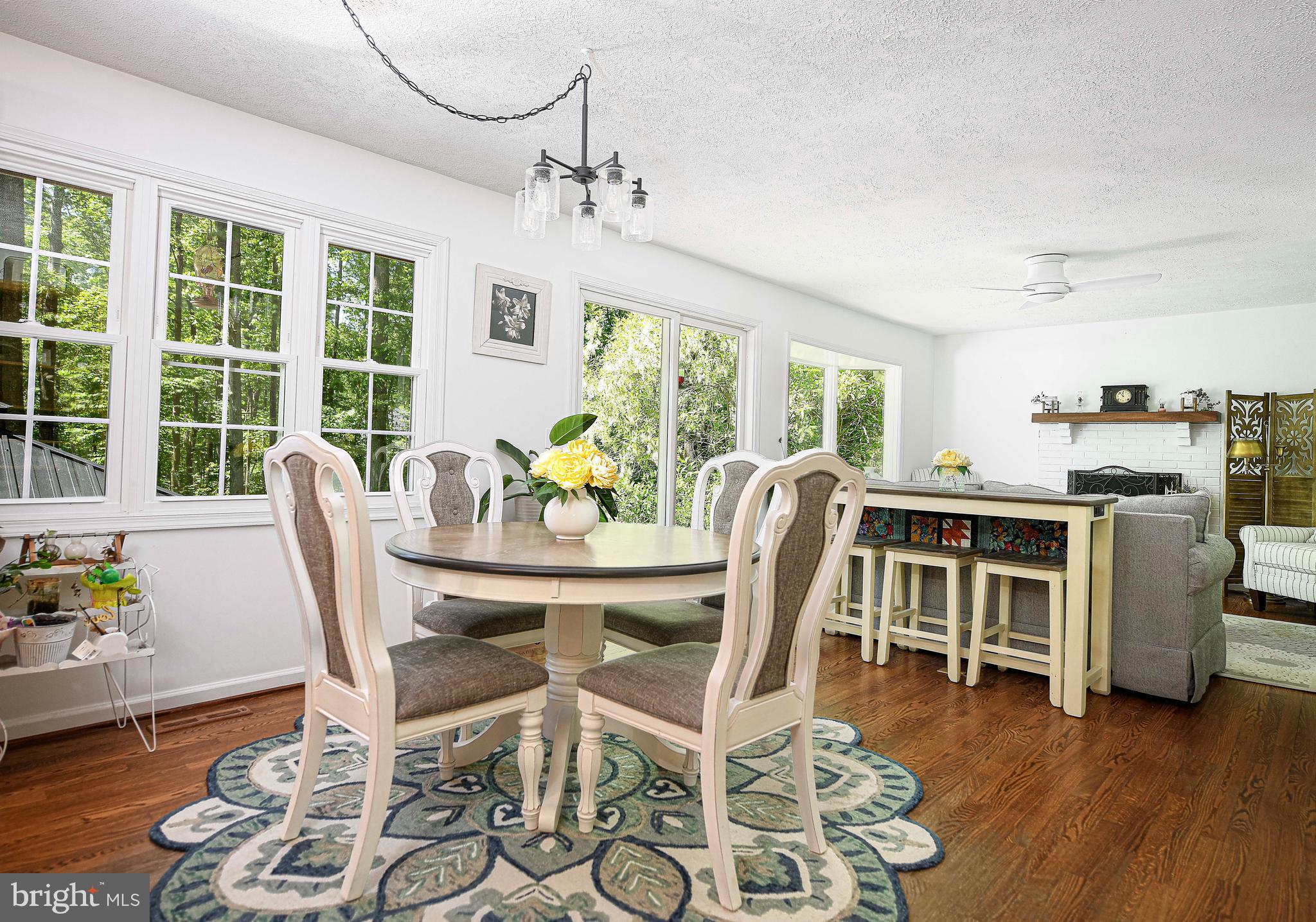 17200 Wesley Chapel Road Monkton, MD 21111 - Photo 15 of 51 Eat-in table space between kitchen & family room