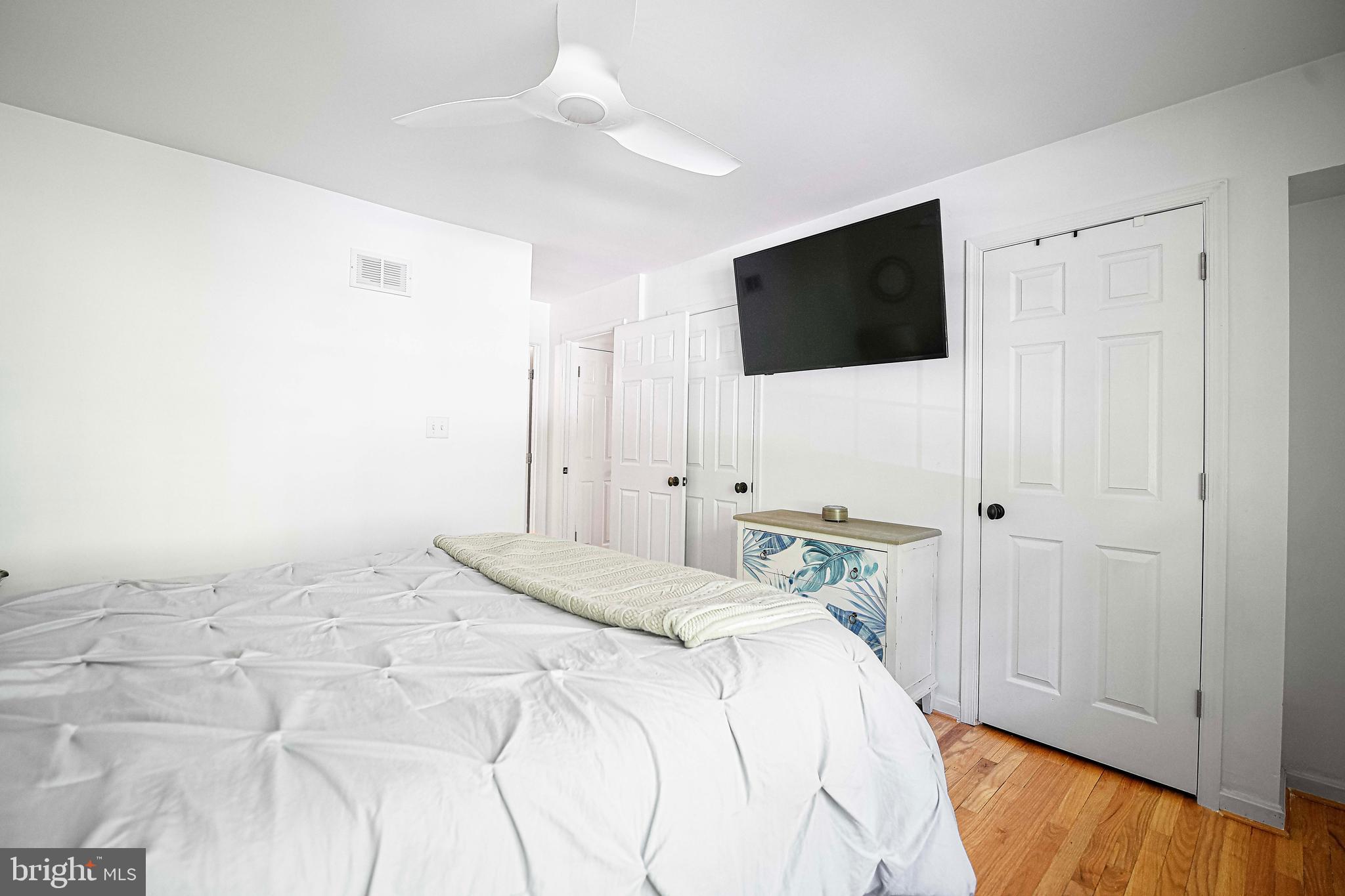 17200 Wesley Chapel Road Monkton, MD 21111 - Photo 25 of 51 Primary bedroom