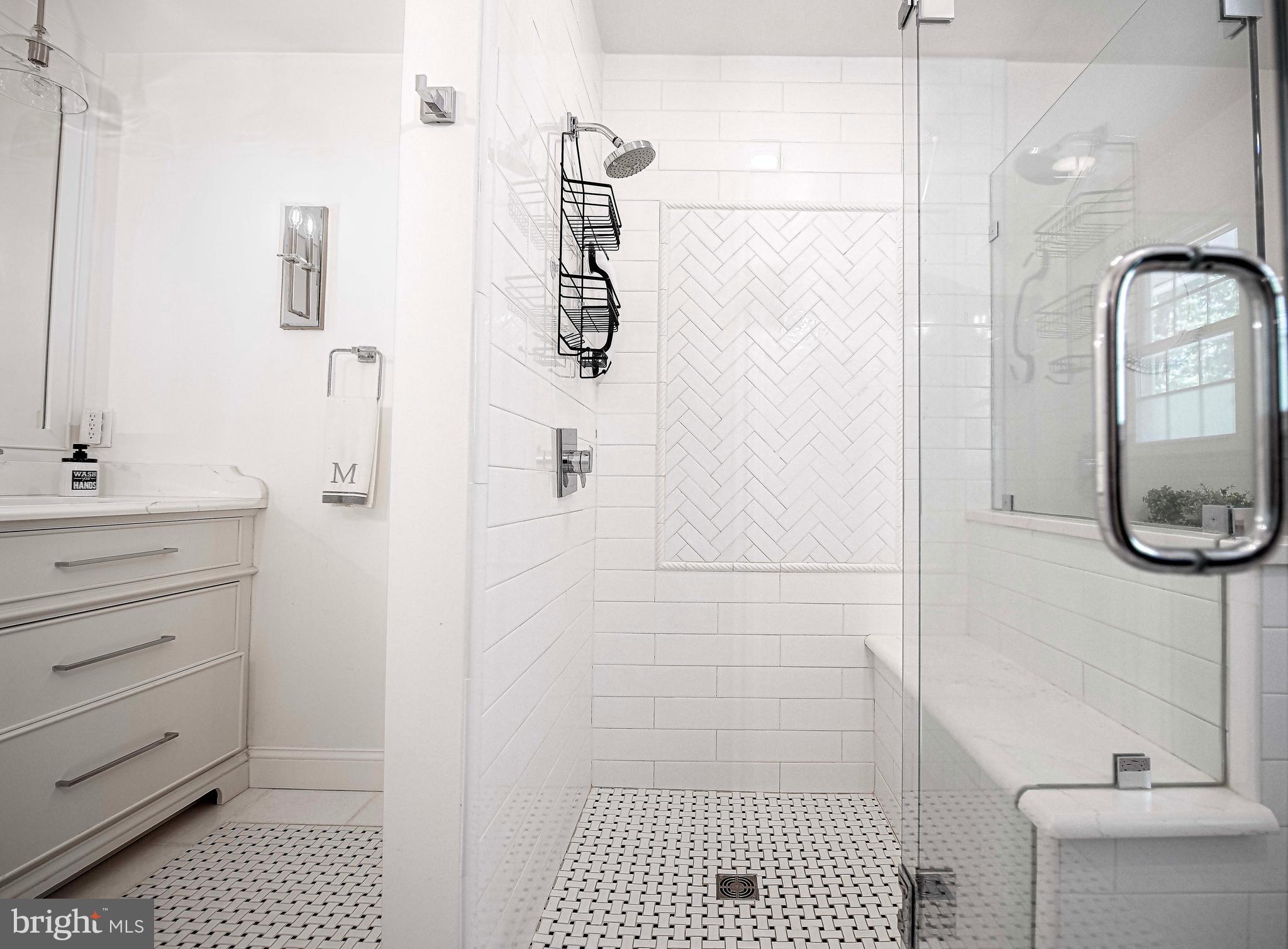 17200 Wesley Chapel Road Monkton, MD 21111 - Photo 28 of 51 Primary bath - shower with seat & glass enclosed