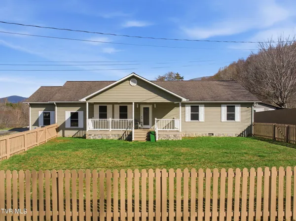 $569,000 | 419 Cove Creek Road, Roan Mountain, TN 37687