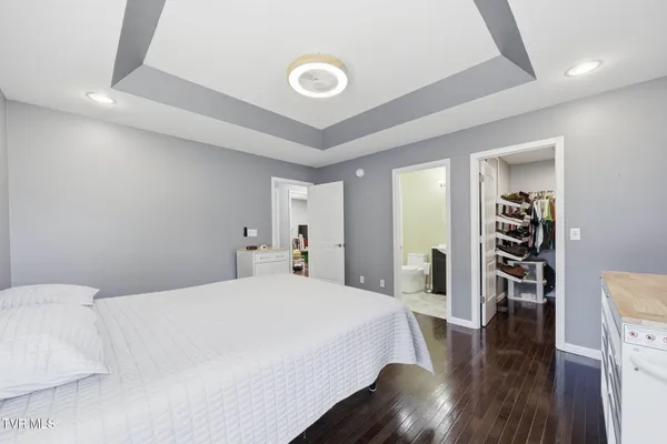 $558,000 | 419 Cove Creek Road, Roan Mountain, TN 37687