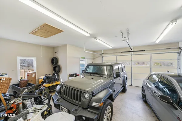 $558,000 | 419 Cove Creek Road, Roan Mountain, TN 37687