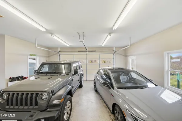 $558,000 | 419 Cove Creek Road, Roan Mountain, TN 37687