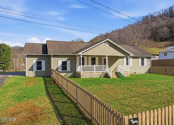 $558,000 | 419 Cove Creek Road, Roan Mountain, TN 37687