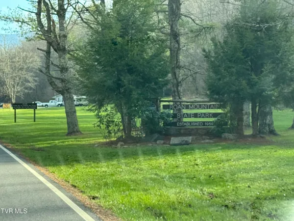 $558,000 | 419 Cove Creek Road, Roan Mountain, TN 37687