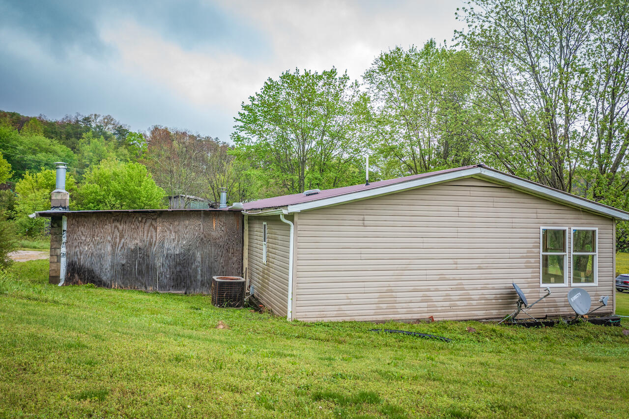 242 Highland Springs Road Rutledge, TN 37861 - Photo 3 of 34 Exterior-3
