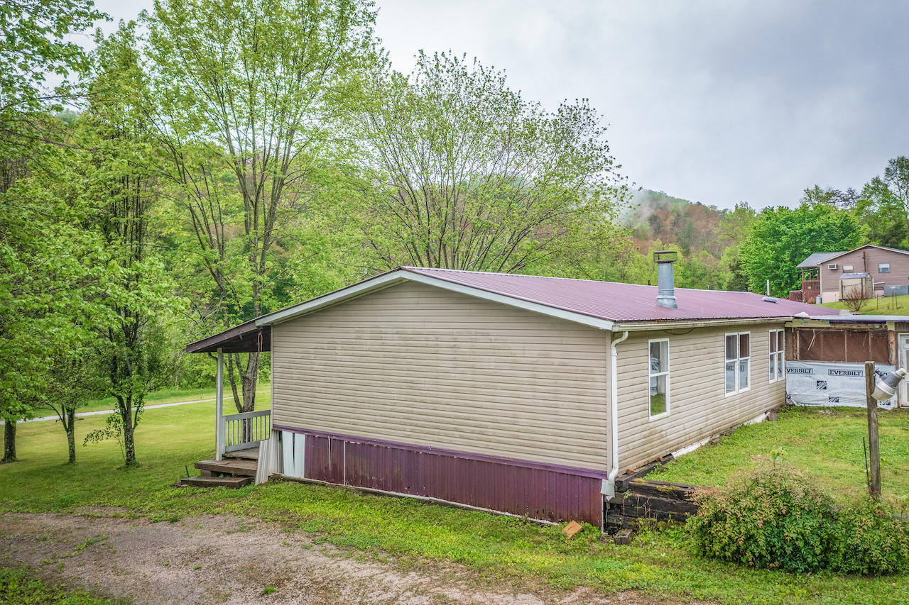242 Highland Springs Road Rutledge, TN 37861 - Photo 5 of 34 Exterior-5